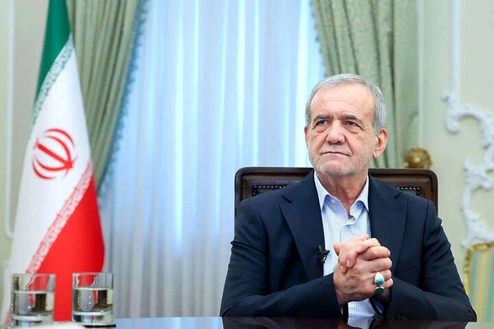 مناعت معلمان نباید بهانهای برای بیتوجهی به معیشت آنها باشد مناعت معلمان نباید بهانهای برای بیتوجهی به معیشت آنها باشد