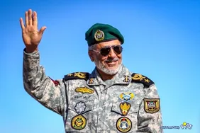 دریادار سیاری: ضربه به شناور‌های دشمن را تکرار می‌کنیم